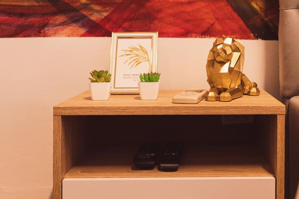 Art Studio Myslym Shyri Tiranë Ngoại thất bức ảnh