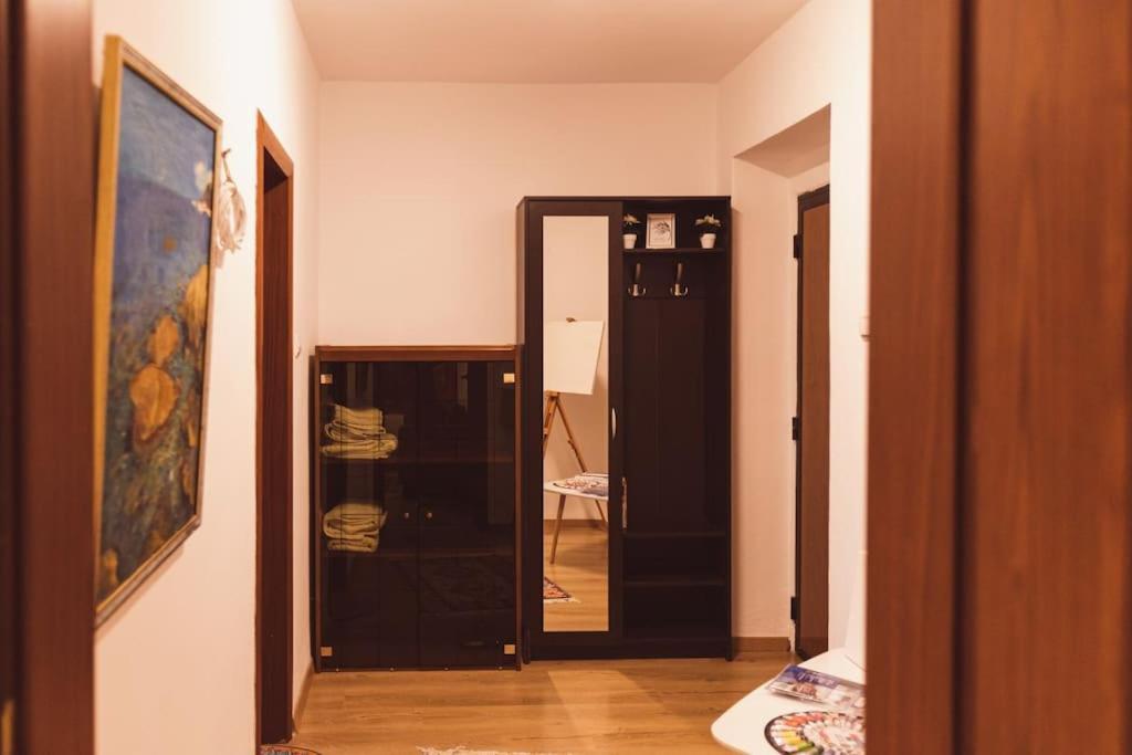 Art Studio Myslym Shyri Tiranë Ngoại thất bức ảnh