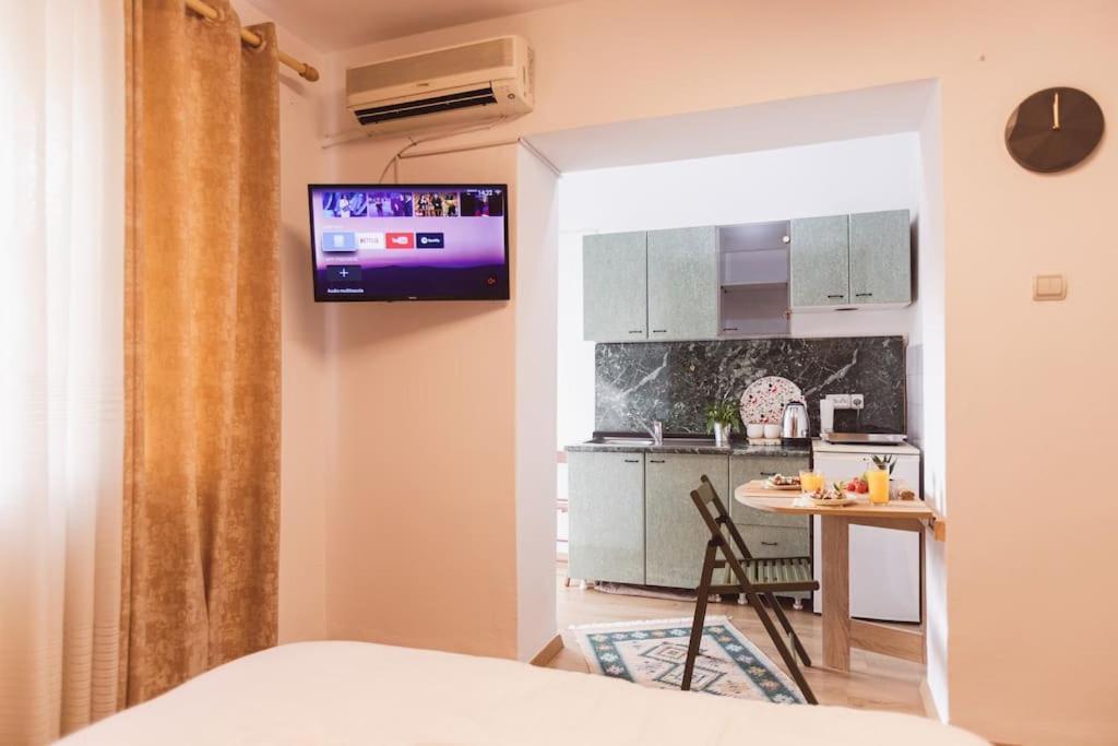 Art Studio Myslym Shyri Tiranë Ngoại thất bức ảnh