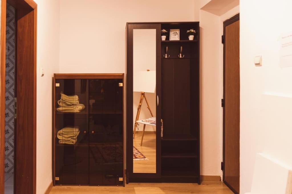 Art Studio Myslym Shyri Tiranë Ngoại thất bức ảnh