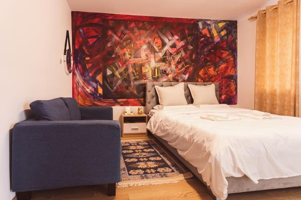 Art Studio Myslym Shyri Tiranë Ngoại thất bức ảnh